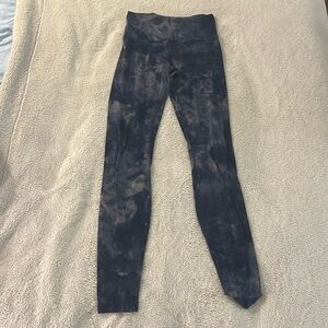 Lululemon RARE COLOR 28 in leggings